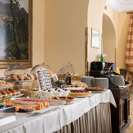 Grand Hotel Due Golfi SantʼAgata sui Due Golfi المظهر الخارجي الصورة