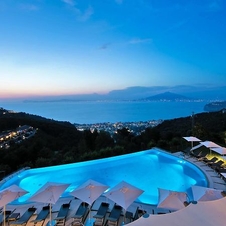 Grand Hotel Due Golfi SantʼAgata sui Due Golfi المظهر الخارجي الصورة