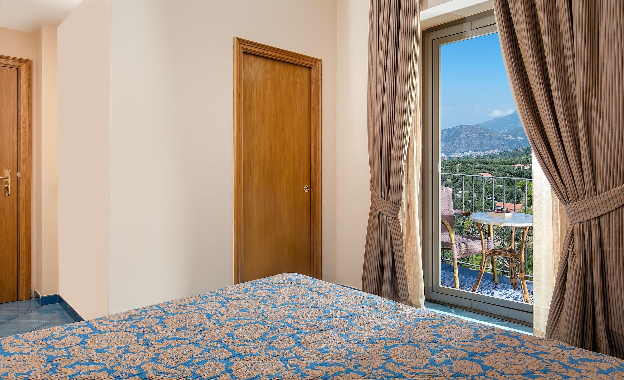Grand Hotel Due Golfi SantʼAgata sui Due Golfi المظهر الخارجي الصورة