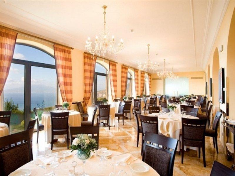 Grand Hotel Due Golfi SantʼAgata sui Due Golfi المظهر الخارجي الصورة