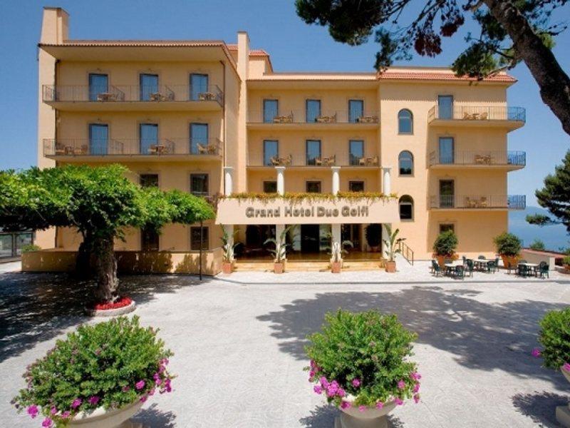 Grand Hotel Due Golfi SantʼAgata sui Due Golfi المظهر الخارجي الصورة