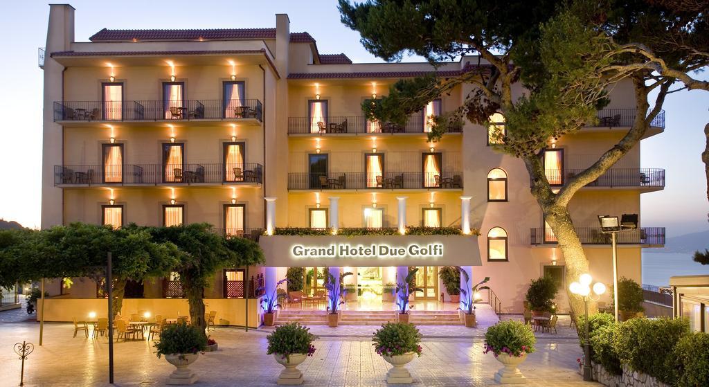 Grand Hotel Due Golfi SantʼAgata sui Due Golfi المظهر الخارجي الصورة