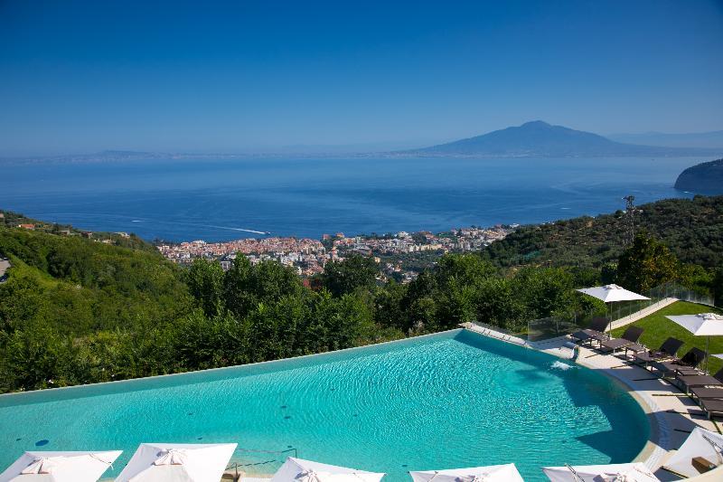 Grand Hotel Due Golfi SantʼAgata sui Due Golfi المظهر الخارجي الصورة