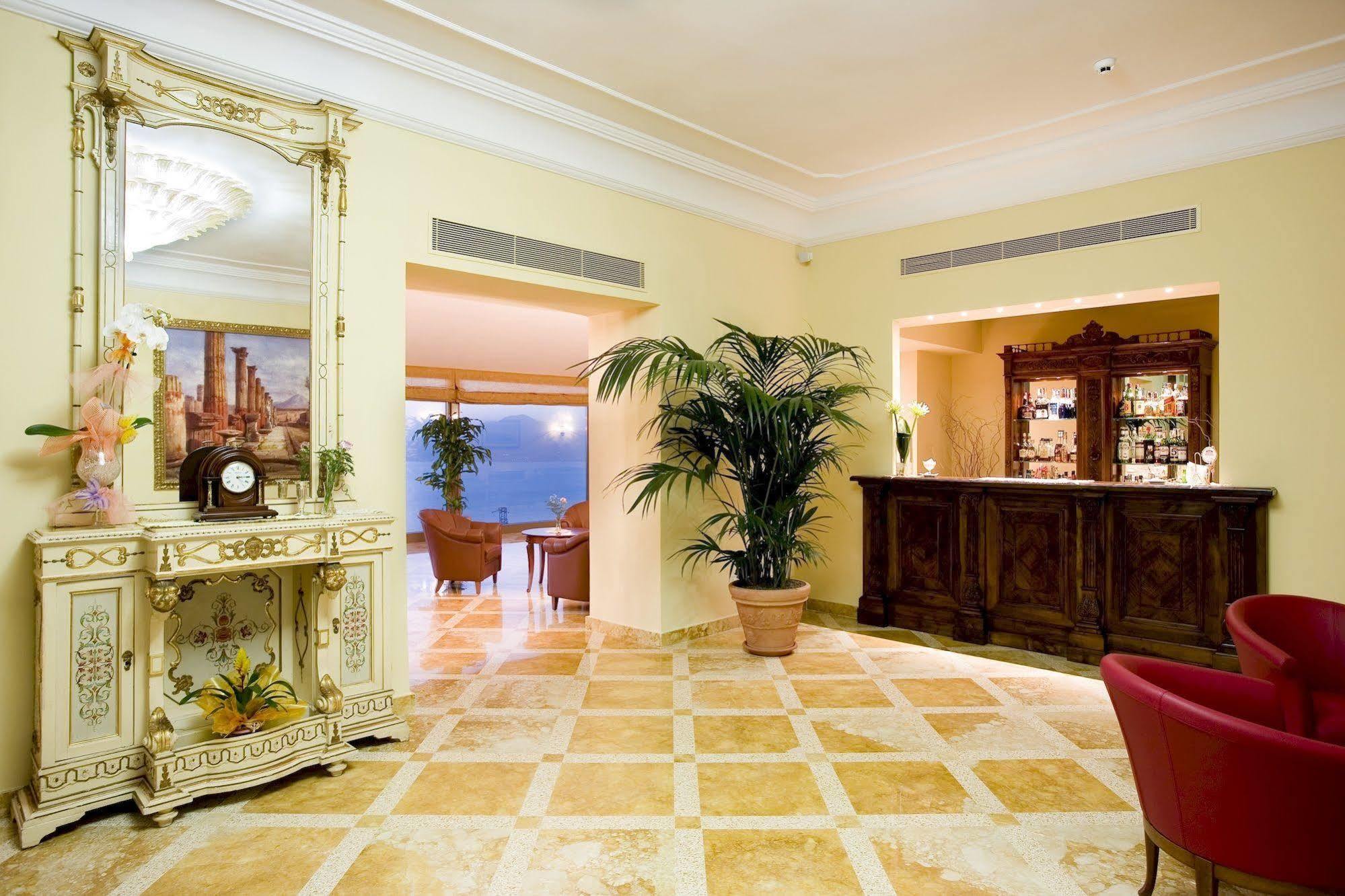 Grand Hotel Due Golfi SantʼAgata sui Due Golfi المظهر الخارجي الصورة