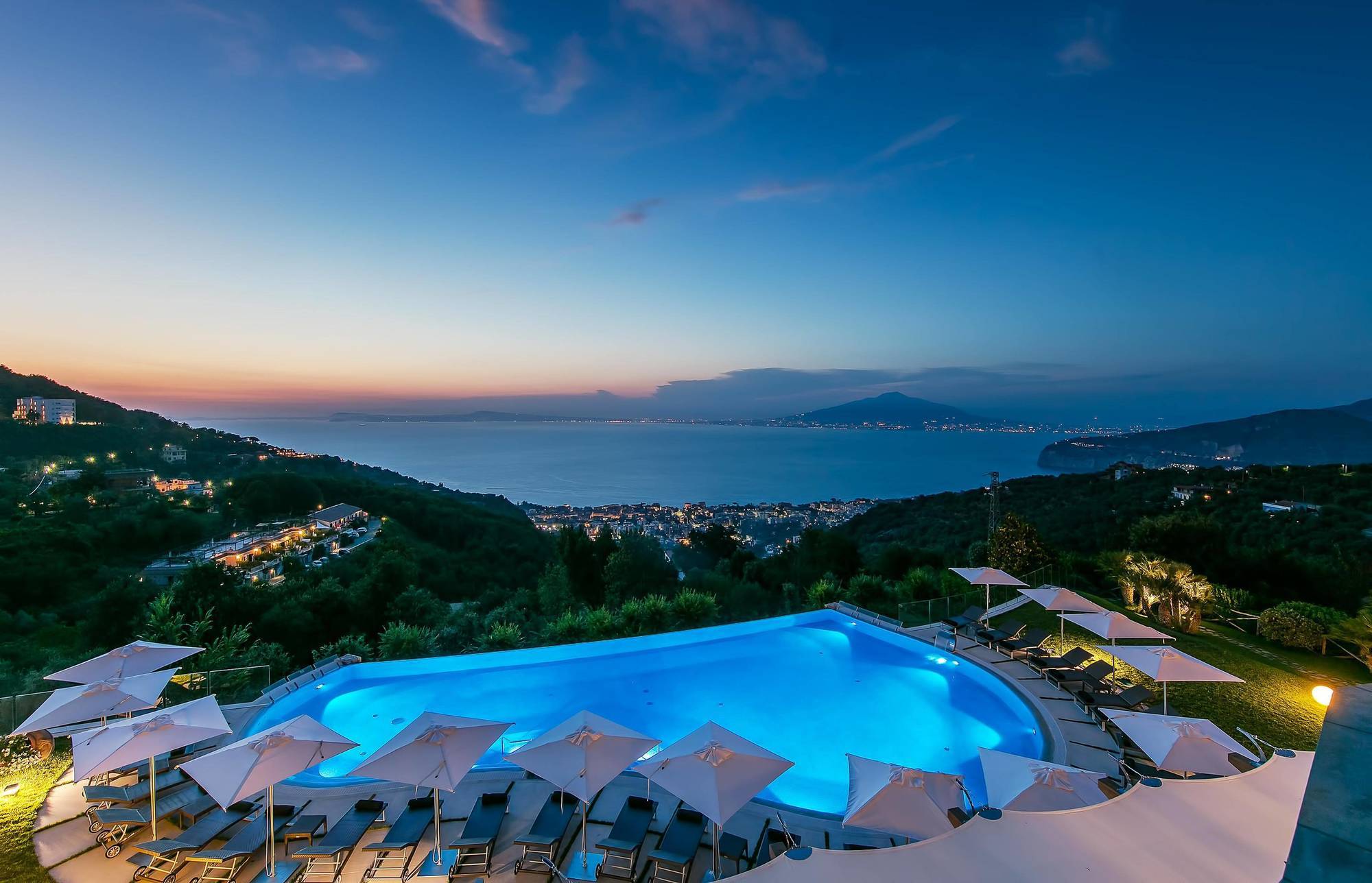 Grand Hotel Due Golfi SantʼAgata sui Due Golfi المظهر الخارجي الصورة